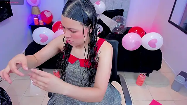 Snapshot of Lana_stone_ chatting on 02-14-25, 03:43 Lana stone online show from 02-14-25, 03:43