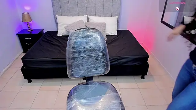 Snapshot of Lana_stone_ chatting on 03-02-25, 03:24 Lana stone online show from 03-02-25, 03:24