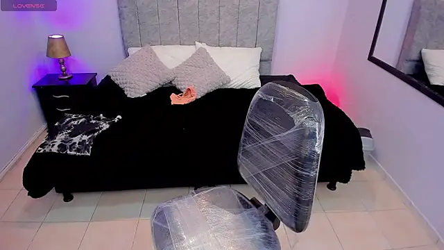 Snapshot of Lana_stone_ chatting on 03-09-25, 03:22 Lana stone online show from 03-09-25, 03:22