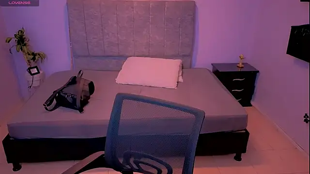 Snapshot of Lana_stone_ chatting on 11-22-25, 03:05 Lana stone online show from 11-22-25, 03:05