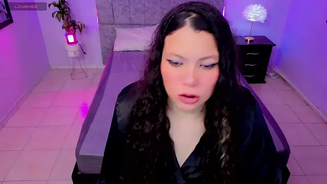 Snapshot of Lana_stone_ chatting on 12-15-25, 04:06 Lana stone online show from 12-15-25, 04:06