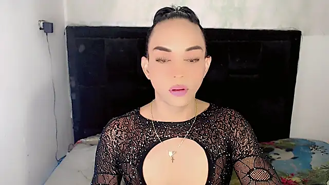 Michell Queen online show from 04-18-26, 01:20