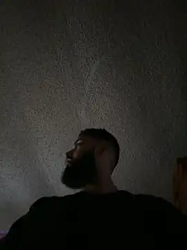 Snapshot of bigdickgio6923 chatting on 01-22-25, 12:48 bigdickgio6923 online show from 01-22-25, 12:48