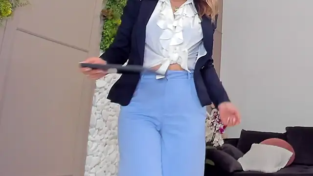 Deliciouslips online show from 03-20-25, 06:31