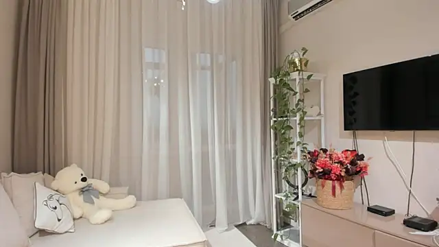 Snapshot of Missalgel chatting on 02-20-26, 11:43 Missalgel online show from 02-20-26, 11:43