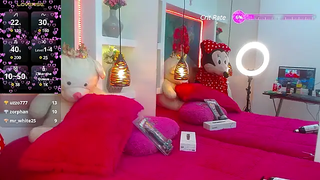 lorenapinto online show from 02-13-25, 04:43