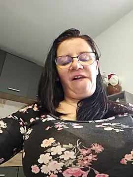 KristenVega online show from 11-25-25, 10:37