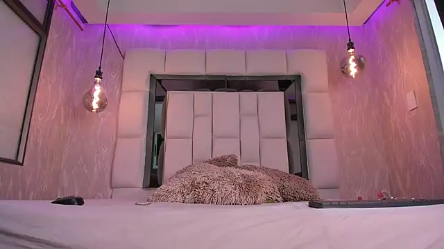 summer lee  online show from 01-27-25, 09:00