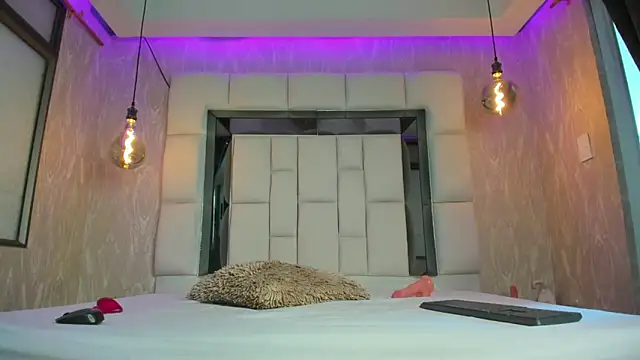 summer lee  online show from 02-26-25, 09:27