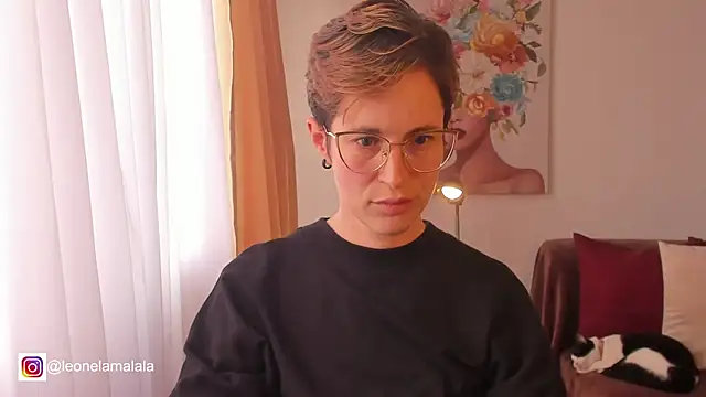 cuddlingbunny online show from 03-10-25, 10:55