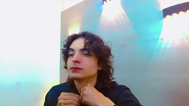 Snapshot of Sr_BonnyEthan chatting on 11-06-25, 01:56 Sr BonnyEthan online show from 11-06-25, 01:56