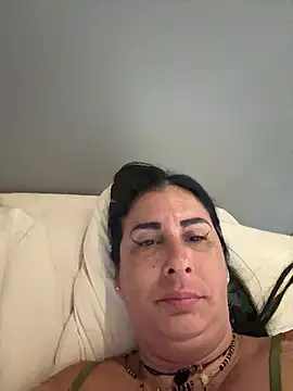 Snapshot of Angelicvill chatting on 05-26-26, 11:06 Angelicvill online show from 05-26-26, 11:06