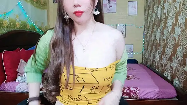 Snapshot of Lanian_99 chatting on 03-08-25, 12:33 Lanian 99 online show from 03-08-25, 12:33