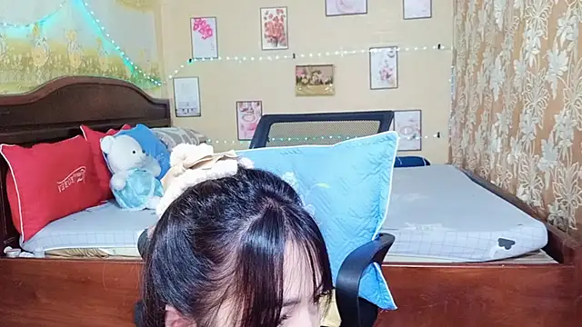 Snapshot of Lanian_99 chatting on 03-20-25, 01:37 Lanian 99 online show from 03-20-25, 01:37