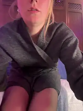 selenaluvv online show from 03-25-26, 04:02