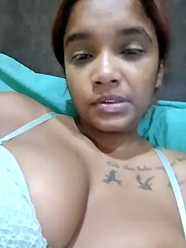 Snapshot of Indianqueen03 chatting on 01-28-25, 07:21 Indianqueen03 online show from 01-28-25, 07:21