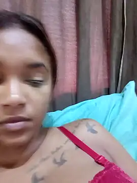 Snapshot of Indianqueen03 chatting on 02-07-25, 12:17 Indianqueen03 online show from 02-07-25, 12:17