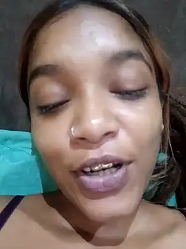 Snapshot of Indianqueen03 chatting on 02-21-25, 09:32 Indianqueen03 online show from 02-21-25, 09:32