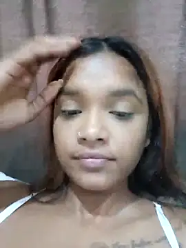 Snapshot of Indianqueen03 chatting on 02-28-25, 02:31 Indianqueen03 online show from 02-28-25, 02:31