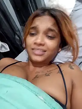 Snapshot of Indianqueen03 chatting on 03-22-25, 05:20 Indianqueen03 online show from 03-22-25, 05:20