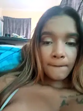 Snapshot of Indianqueen03 chatting on 09-20-25, 09:21 Indianqueen03 online show from 09-20-25, 09:21