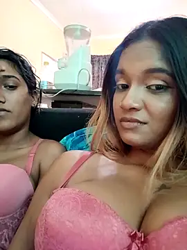 Snapshot of Indianqueen03 chatting on 10-18-25, 01:56 Indianqueen03 online show from 10-18-25, 01:56