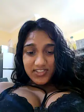 Snapshot of Indianqueen03 chatting on 10-23-25, 07:12 Indianqueen03 online show from 10-23-25, 07:12
