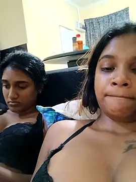 Snapshot of Indianqueen03 chatting on 10-26-25, 08:48 Indianqueen03 online show from 10-26-25, 08:48