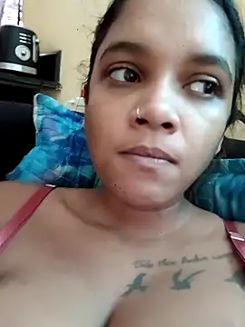 Snapshot of Indianqueen03 chatting on 12-01-25, 02:11 Indianqueen03 online show from 12-01-25, 02:11