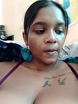 Snapshot of Indianqueen03 chatting on 02-04-26, 02:12 Indianqueen03 online show from 02-04-26, 02:12