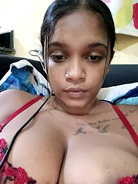 Snapshot of Indianqueen03 chatting on 02-15-26, 09:22 Indianqueen03 online show from 02-15-26, 09:22