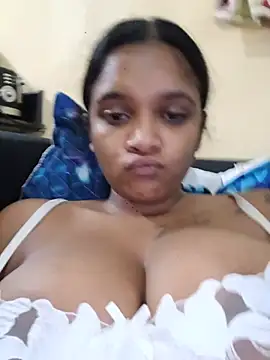 Snapshot of Indianqueen03 chatting on 06-01-26, 06:20 Indianqueen03 online show from 06-01-26, 06:20