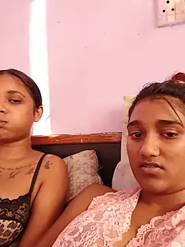 Snapshot of Indianqueen03 chatting on 06-14-26, 01:13 Indianqueen03 online show from 06-14-26, 01:13