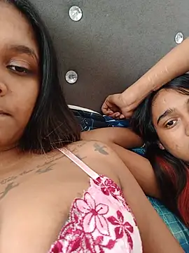 Snapshot of Indianqueen03 chatting on 07-25-26, 10:13 Indianqueen03 online show from 07-25-26, 10:13