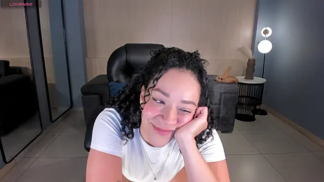 AlessaRomero online show from 02-03-26, 08:03