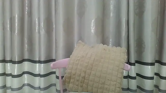 Snapshot of Fine_assie chatting on 02-03-26, 02:53 Fine assie online show from 02-03-26, 02:53