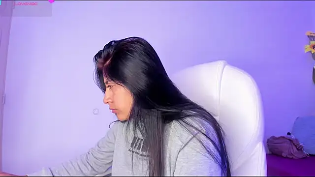 emma myers18 online show from 03-15-25, 08:48