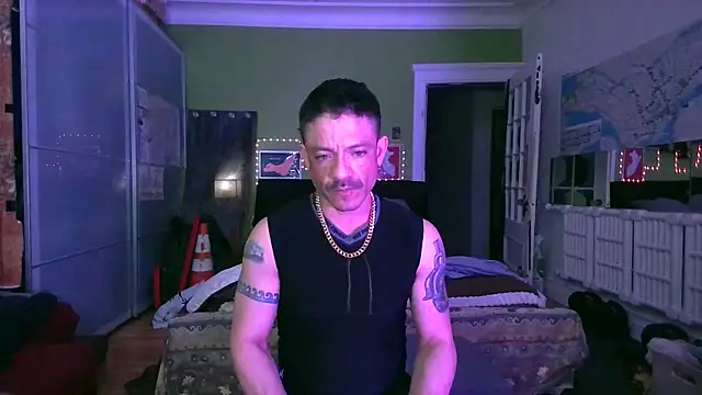 Snapshot of Tony_Torrente chatting on 02-24-26, 11:03 Tony Torrente online show from 02-24-26, 11:03