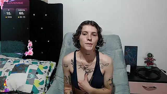 pretty cristal69 online show from 10-21-25, 09:26