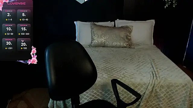 pretty cristal69 online show from 02-07-26, 12:09