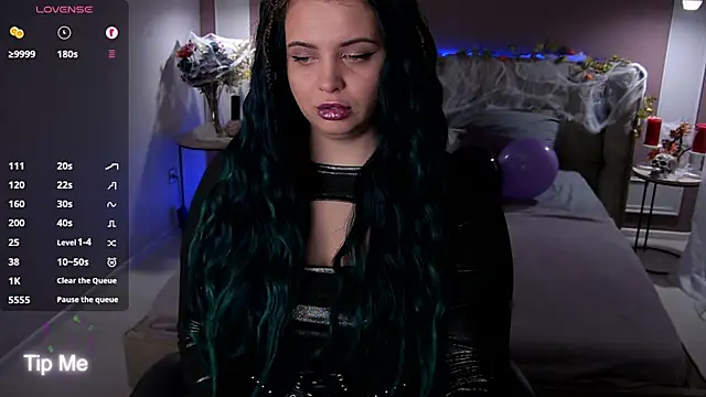 Miss Maya Mils online show from 10-22-25, 01:06