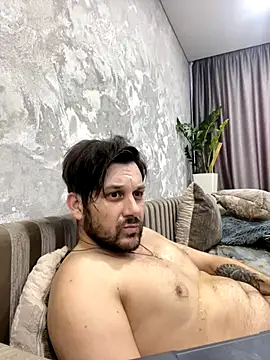 Snapshot of MaeltraJoy chatting on 01-08-26, 06:26 MaeltraJoy online show from 01-08-26, 06:26