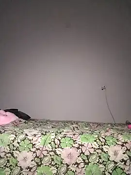 Snapshot of Sexygarl1024 chatting on 11-10-25, 12:42 Sexygarl1024 online show from 11-10-25, 12:42