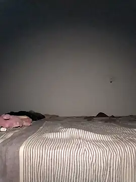 Snapshot of Sexygarl1024 chatting on 12-20-25, 12:40 Sexygarl1024 online show from 12-20-25, 12:40