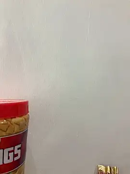 Snapshot of Fantastic_ruby chatting on 02-23-25, 06:45 Fantastic ruby online show from 02-23-25, 06:45