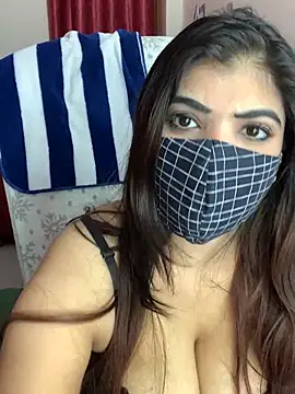 Snapshot of Fantastic_ruby chatting on 02-25-25, 07:25 Fantastic ruby online show from 02-25-25, 07:25