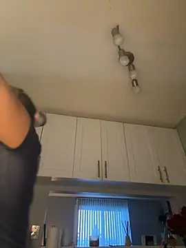 Your Paris online show from 03-18-25, 01:21