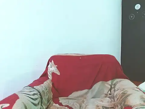 lucydreamm online show from 04-19-26, 12:43