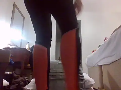 Snapshot of AnalLove1990 chatting on 10-06-25, 10:29 AnalLove1990 online show from 10-06-25, 10:29