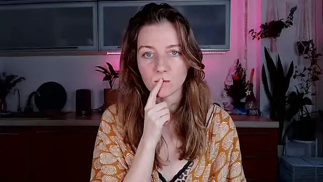 Elly Helly online show from 01-02-25, 08:24